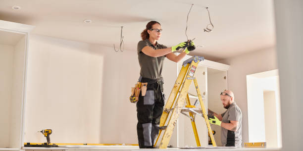 Best Electrical Outlet Repair  in Warrensburg, MO